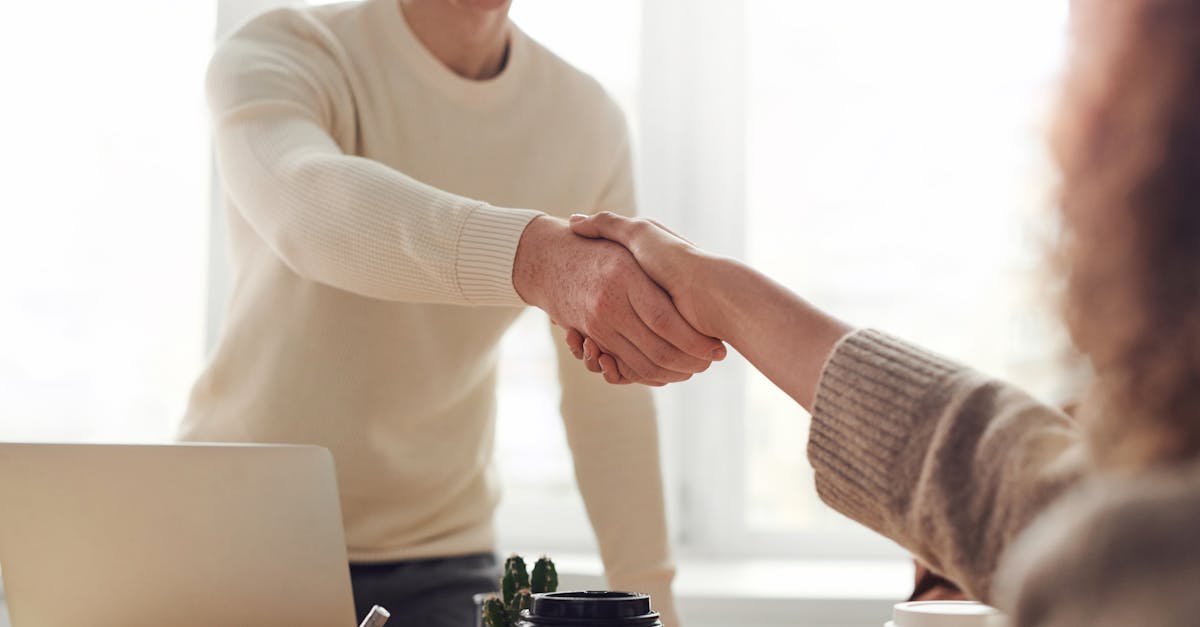 découvrez le monde des coopératives : une alternative solidaire et durable pour promouvoir la coopération, l'entraide et le développement économique local. explorez les avantages, les types de coopératives et leur impact positif sur la société.