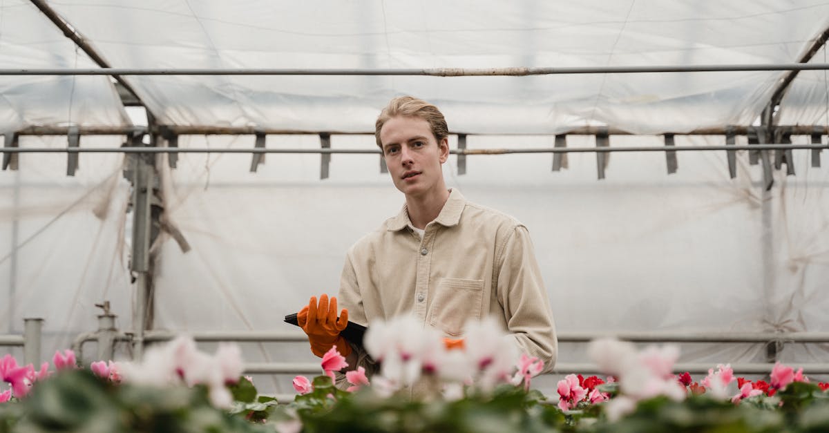découvrez les pratiques de jardinage durable qui préservent l'environnement tout en favorisant la biodiversité. apprenez à cultiver votre jardin de manière éco-responsable avec des conseils sur les plantes, le compostage et l'utilisation rationnelle de l'eau.